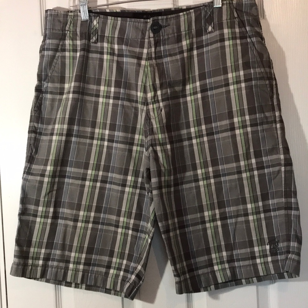 Fox men’s size 36 waist shorts very light weight plaid